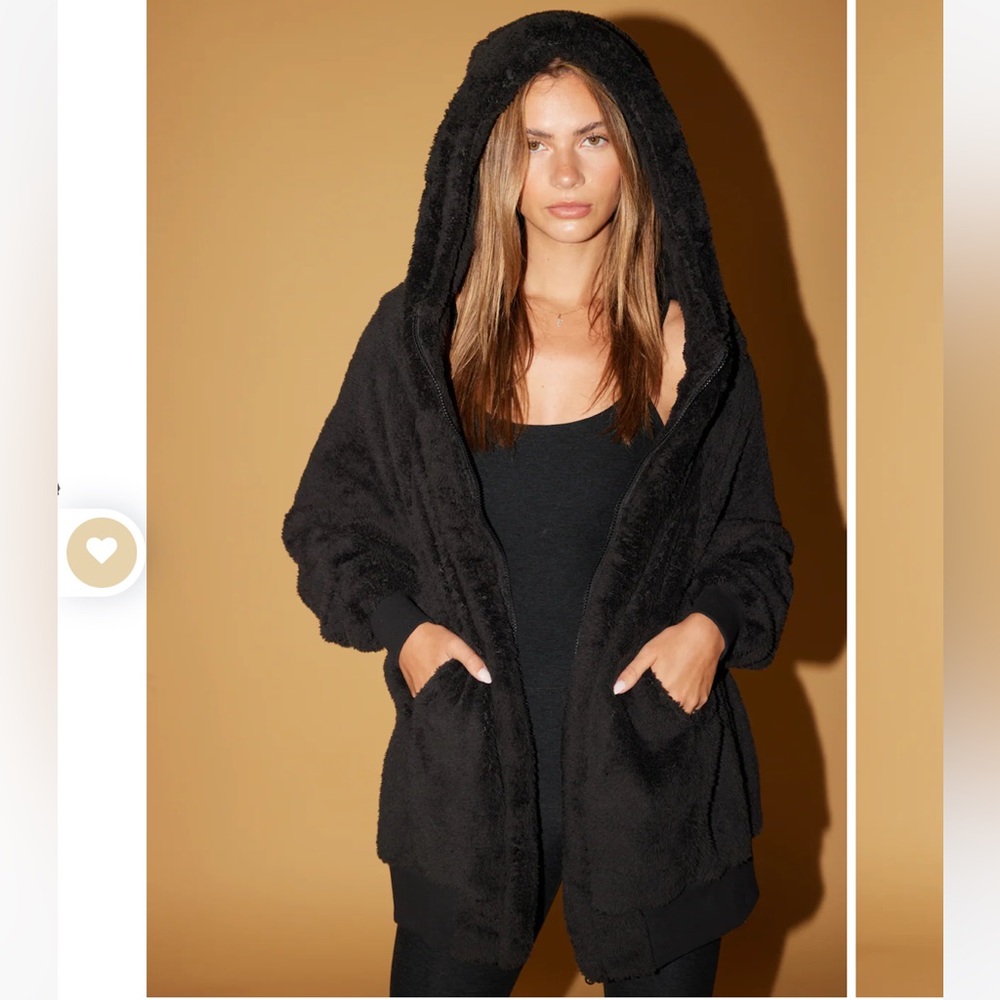 Roam Cush Black Hooded Jacket